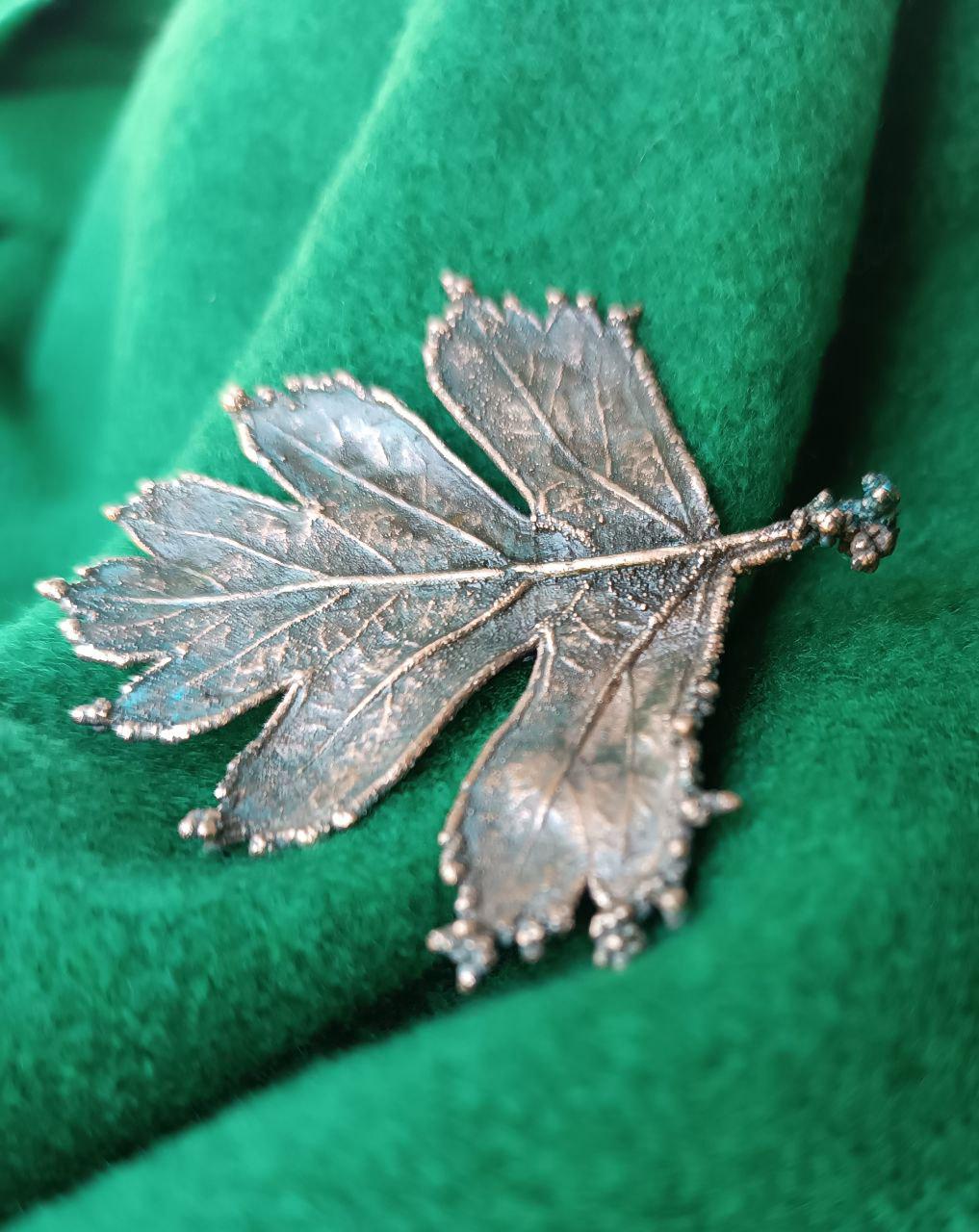 Brooch Copper Natural Gluta Leaf  gift for best friend — Unique Boho-Style Handmade Jewelry Ramella