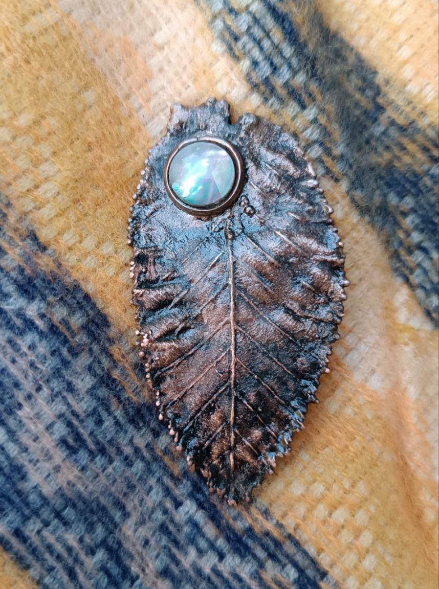 Brooch Leaf Copper