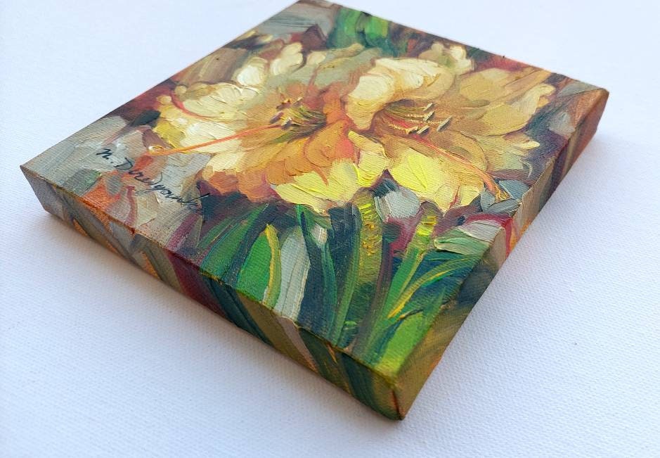 Lily pittura floreale originale incorniciato 6x6, regalo mamma dalla figlia, due fiori gialli decorazione arte della parete