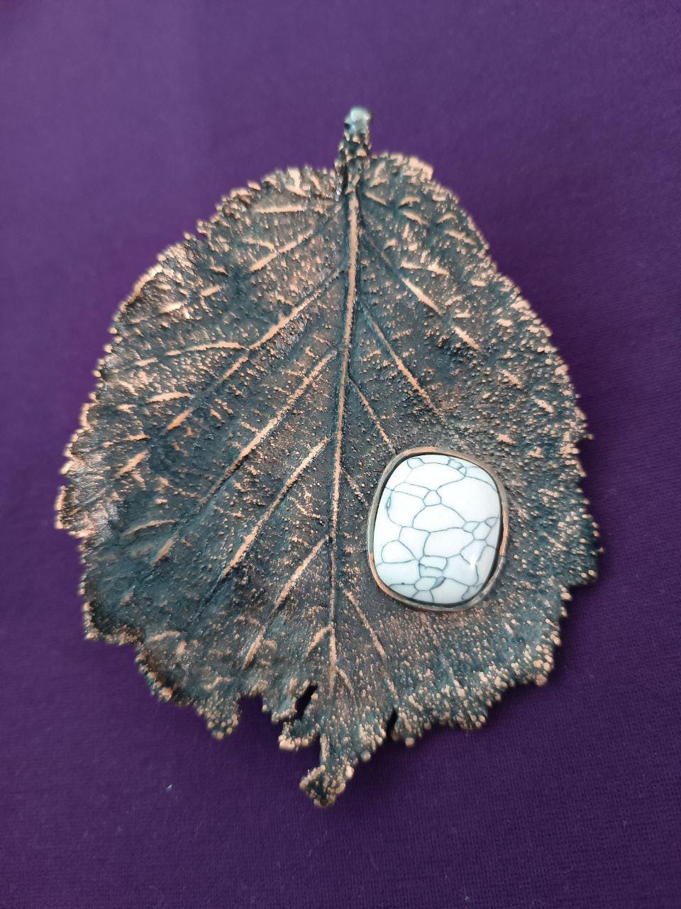 Brooch Hazel Leaf Copper