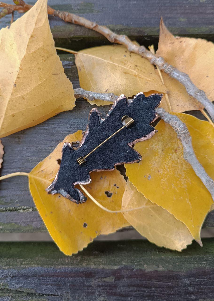 Brooch Electroformed Copper Leaf oak leaf with pearl inlay, Autumn Handmade jewelry, Gift for grandmother jewelry botanical pattern