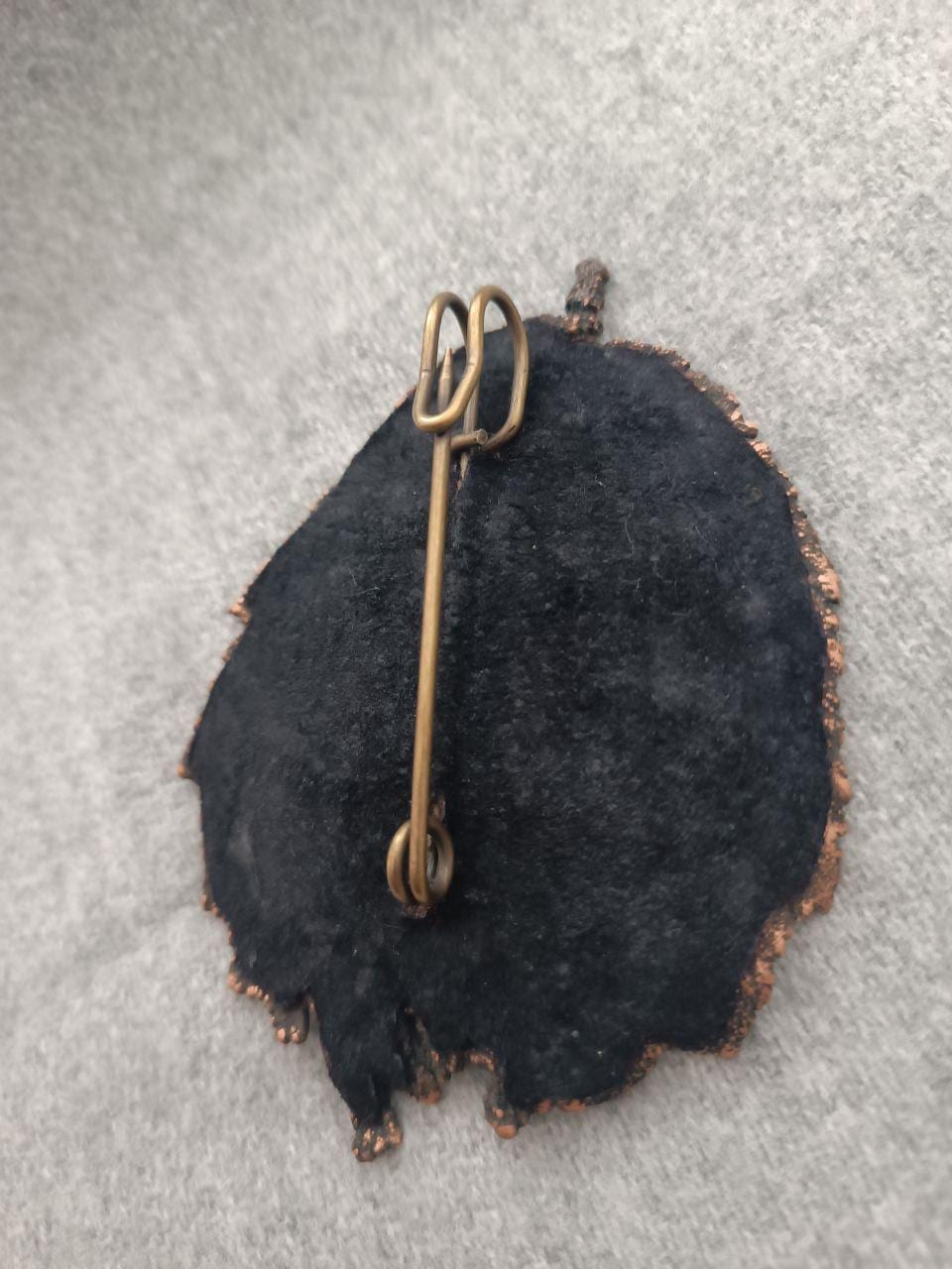 Brooch Hazel Leaf Copper